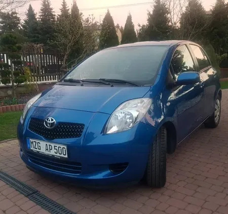 toyota yaris Toyota Yaris cena 16900 przebieg: 192000, rok produkcji 2007 z Staszów